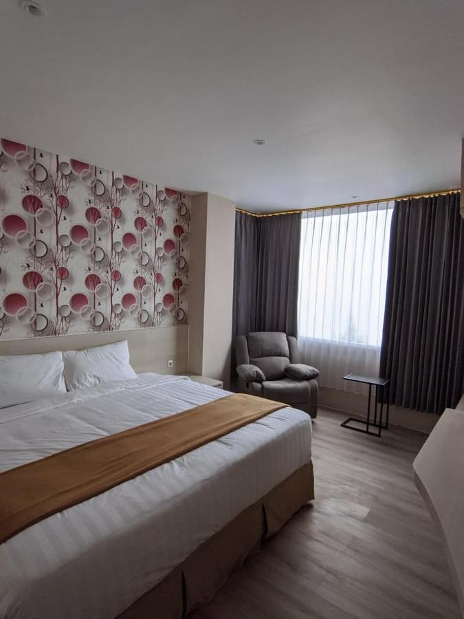 Hotel Lereng Bromo Pasuruan Kültér fotó