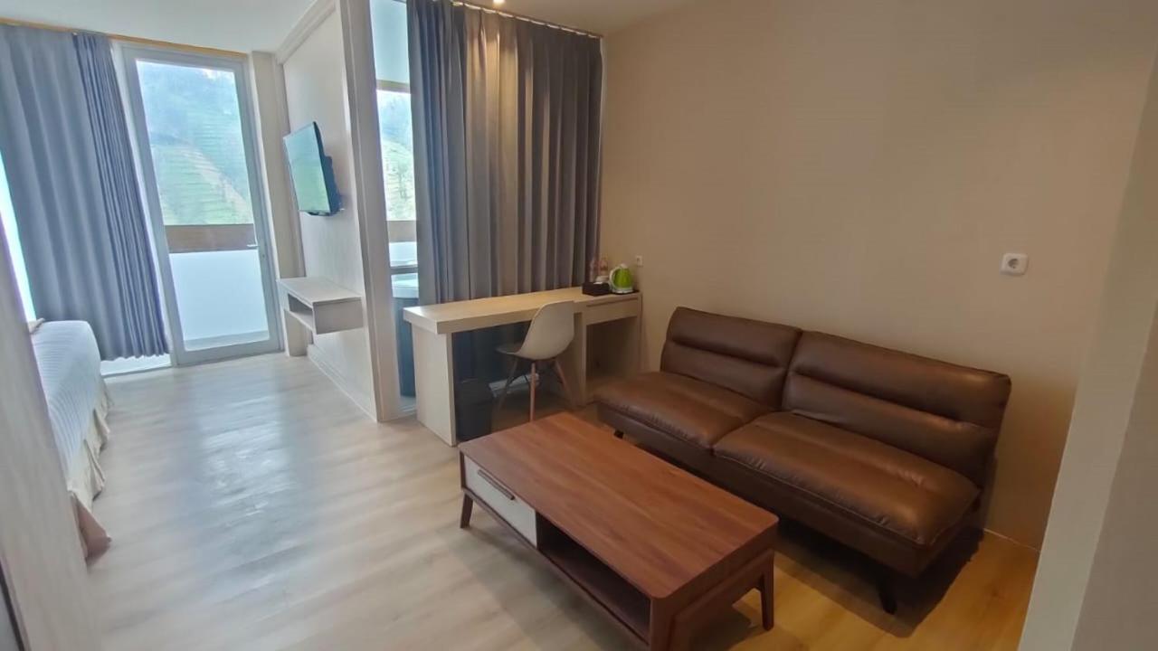 Hotel Lereng Bromo Pasuruan Kültér fotó